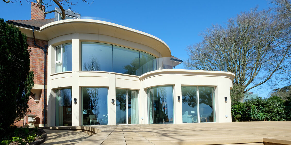 Can you get sunburnt through glass? - IQ Glass - Belle Vue