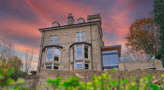 Slim sliding doors in Ilkley - IQ Glass