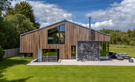 The Field house, Barn conversion by IQ Glass
