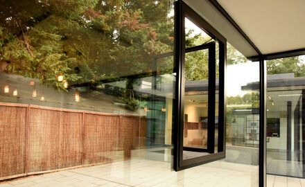 window-in-window