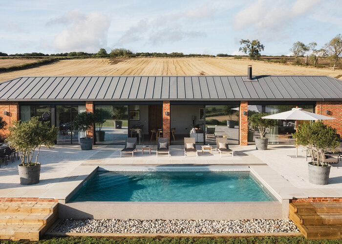 The Shearling - Barn conversion sliding doors in Rutland - IQ Glass