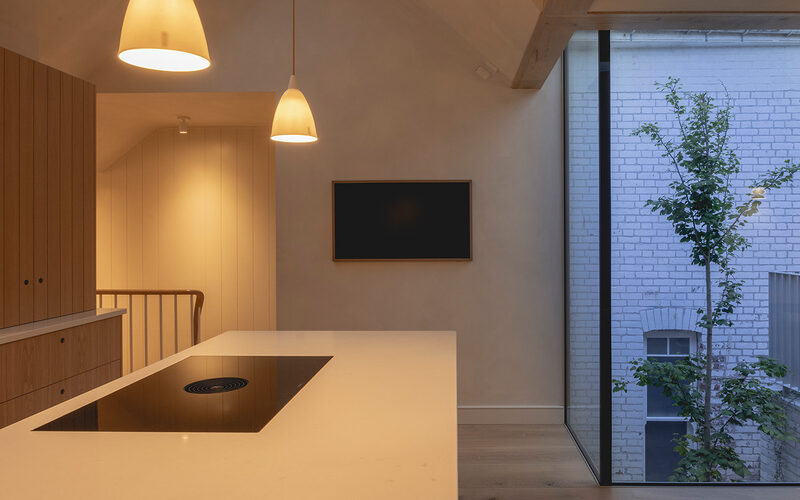 Glass-to-glass corner glazing in Padstow - Cross Street - IQ Glass