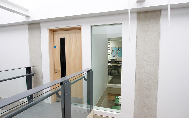 Frameless fire rated glass walls - IQ Glass - Holly Mount