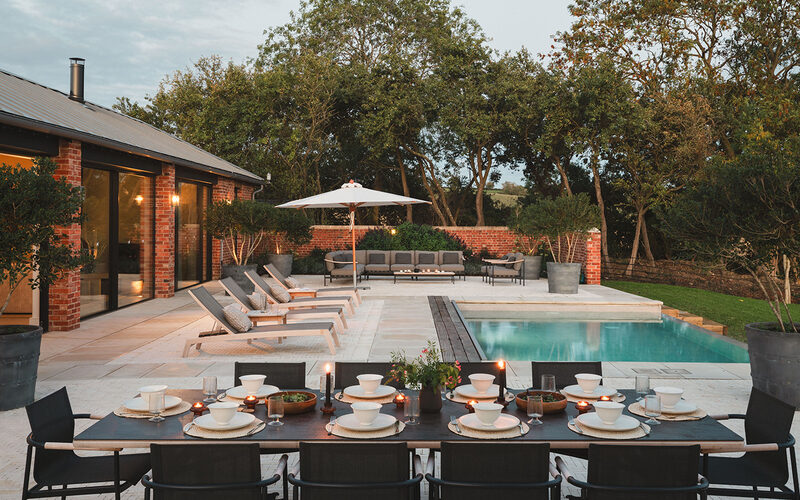 Sheepwash Barn - Barn conversion sliding doors in Rutland - IQ Glass