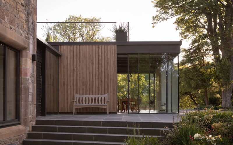 Side View of Sliding Glass Doors for a Garden Extension in Edinburgh | IQ Glass