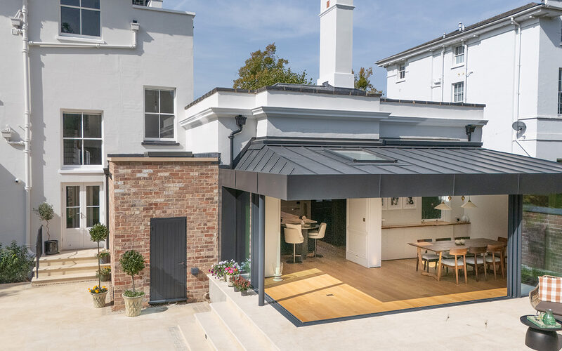 Open corner sliding doors in Cheltenham - IQ Glass - College Lawn