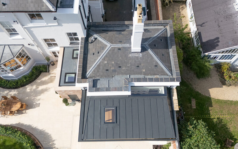 Open corner sliding doors in Cheltenham - IQ Glass - College Lawn