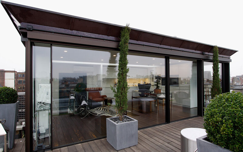 Sliding doors to rooftop extension in London - IQ Glass - Hallam Street