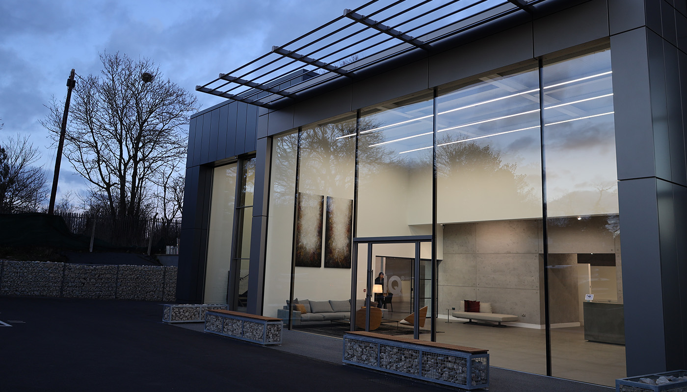 Glazing for Art Deco houses - IQ Glass showroom